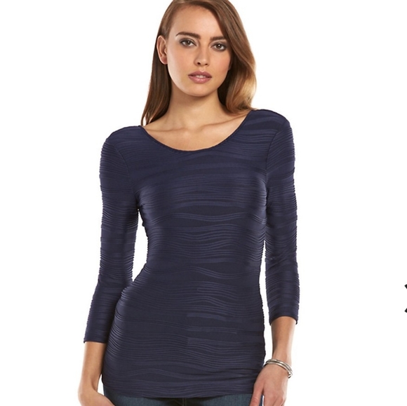 Jennifer Lopez Tops - Jennifer Lopez Wavy Jacquard Top